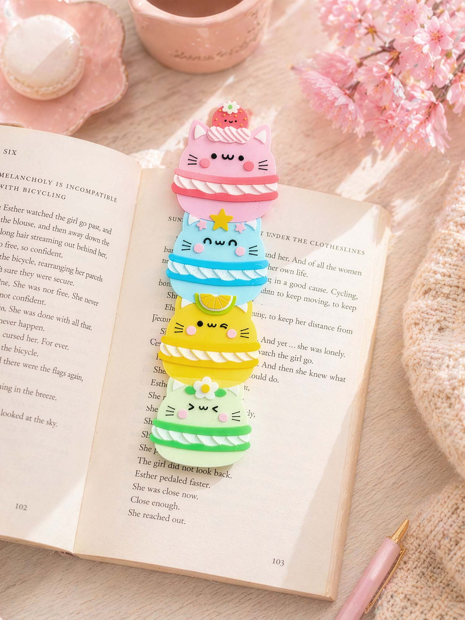 Cat Macaroon Bookmark